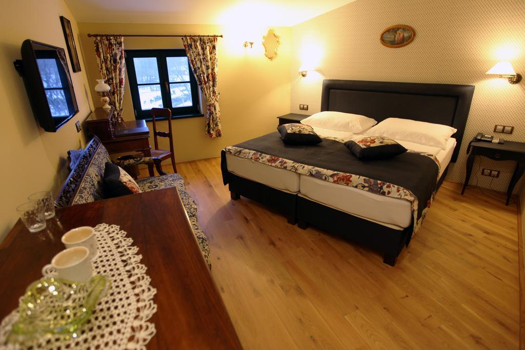 Boutique Hotel Pri Mlyne Лозорно Номер фото