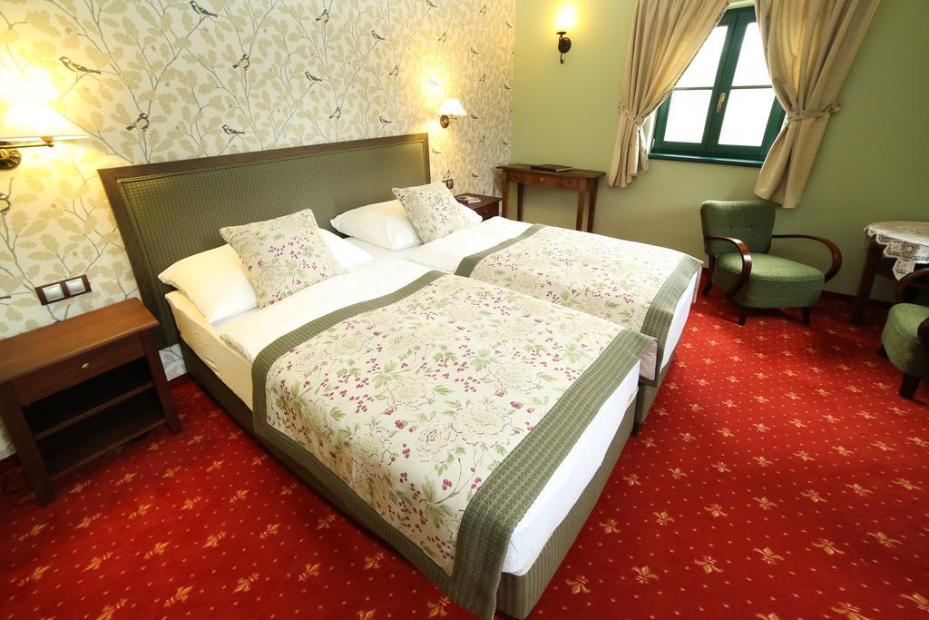 Boutique Hotel Pri Mlyne Лозорно Екстер'єр фото