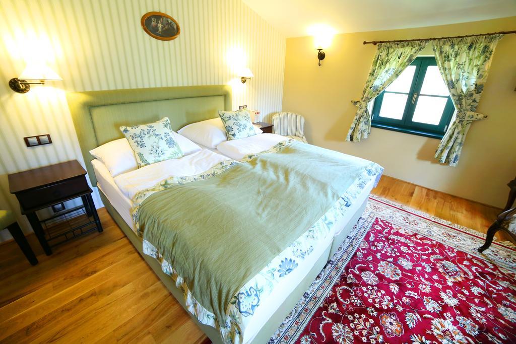 Boutique Hotel Pri Mlyne Лозорно Екстер'єр фото
