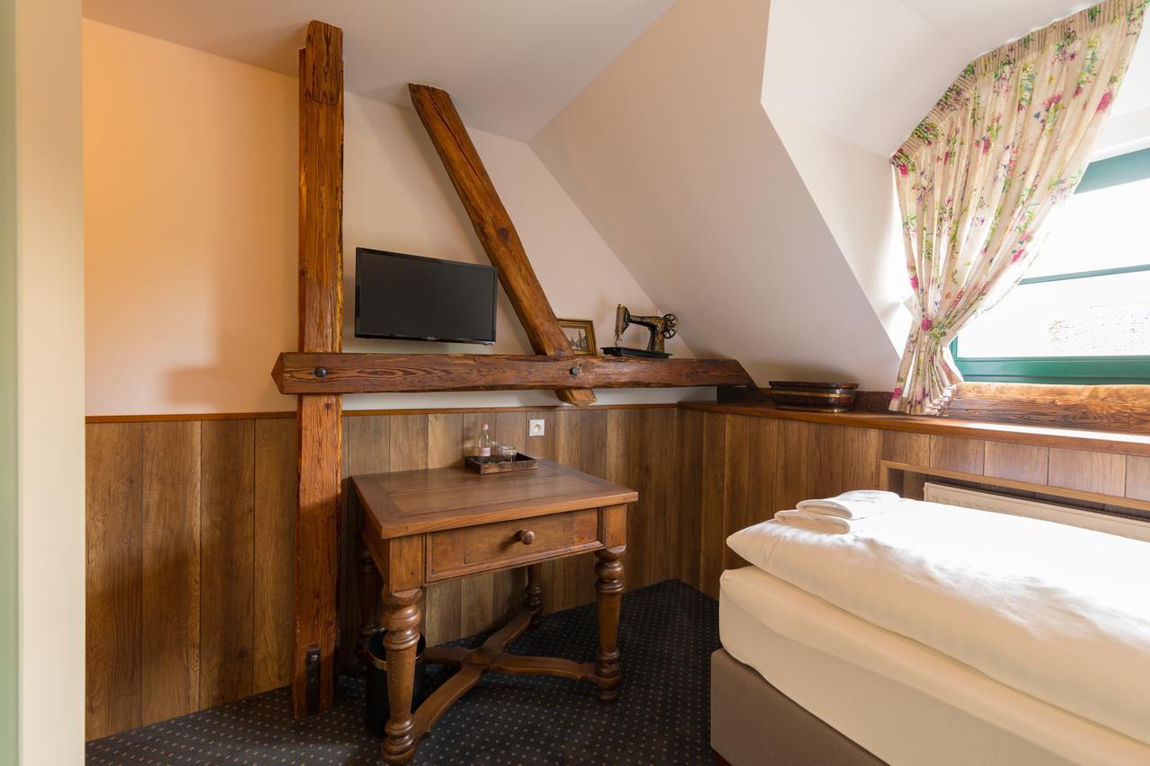 Boutique Hotel Pri Mlyne Лозорно Екстер'єр фото